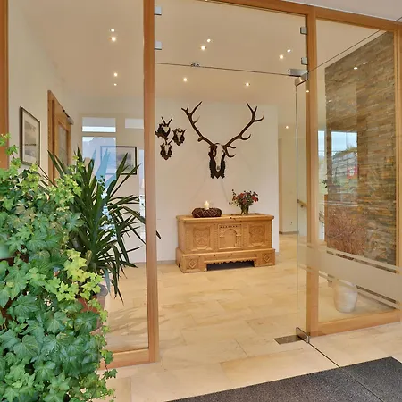 Haus Christina 公寓