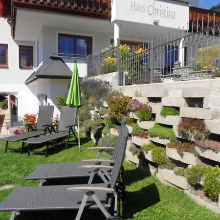 Haus Christina 아파트