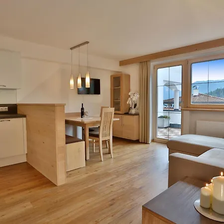 Haus Christina 아파트 세르파우스