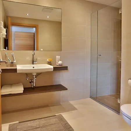 Haus Christina * 瑟弗浩斯