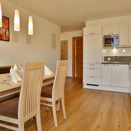 Haus Christina * 瑟弗浩斯