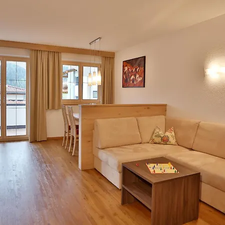 아파트 Haus Christina 세르파우스