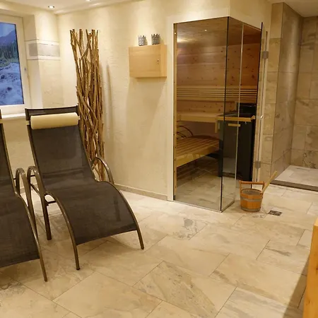 Haus Christina 아파트 *