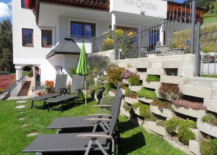 Haus Christina شقة